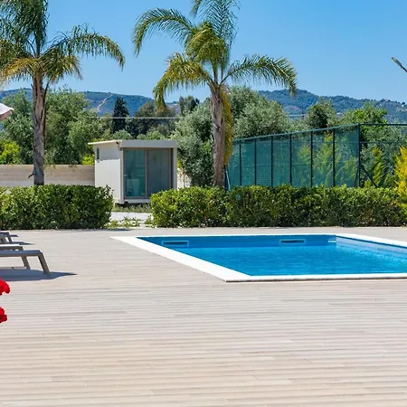 Queen Electra With Pool And Tennis Court Alikianos Exterior foto