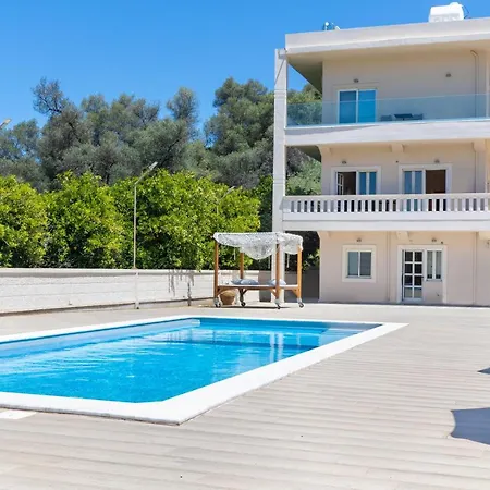 Queen Electra With Pool And Tennis Court Alikianos Exterior foto