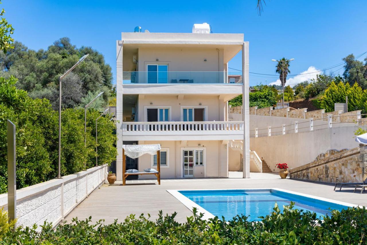 Queen Electra With Pool And Tennis Court Apartment Alikianos