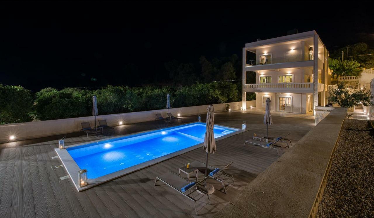 Apartment Queen Electra With Pool And Tennis Court *